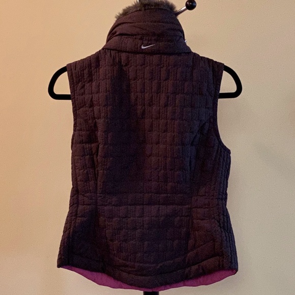 Nike NWOT Women's Brown Winter Quilted Vest (M) - Picture 3 of 10